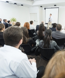 Publiciteit voor startende PR Academy